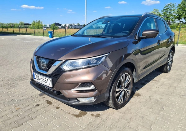 Nissan Qashqai cena 65500 przebieg: 161500, rok produkcji 2017 z Ślesin małe 277